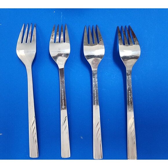 4 Edelstahl Rostfrei Stainless 18/8 Dinner Forks 7.75” Korea - Picture 2 of 3